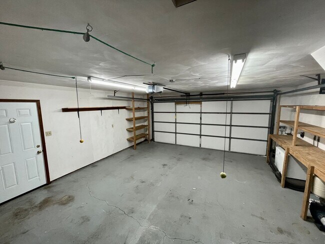 Building Photo - Available NOW! A 4-6 Bedroom Home! Attache...