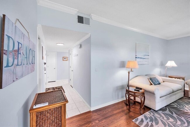 Building Photo - 5849 Tidewood Ave