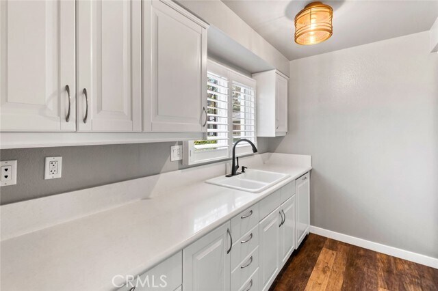 Building Photo - 1741 Tustin Ave