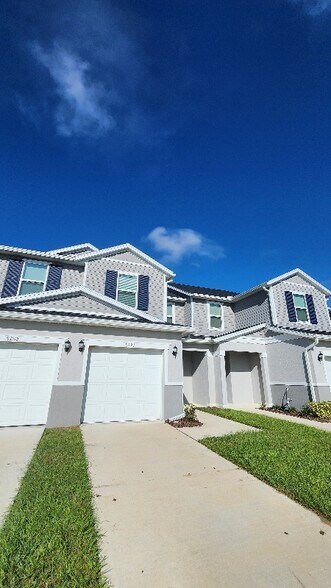 Building Photo - 9294 Westside Hls Dr