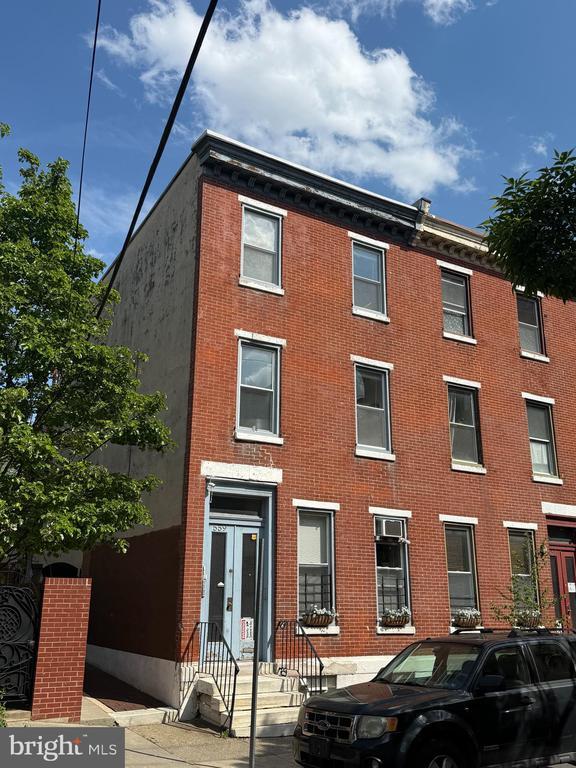 Primary Photo - 559 N 16th St