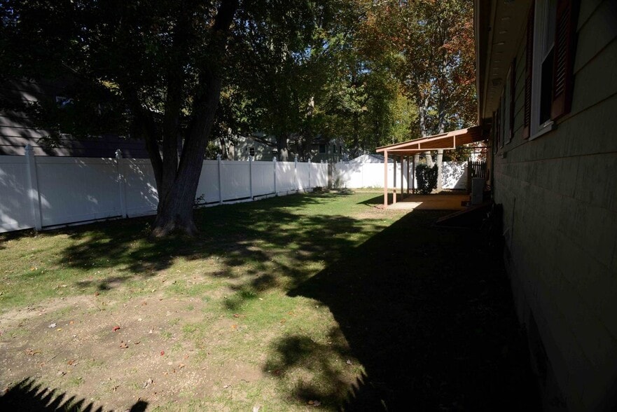 Building Photo - 311 McKinley Rd