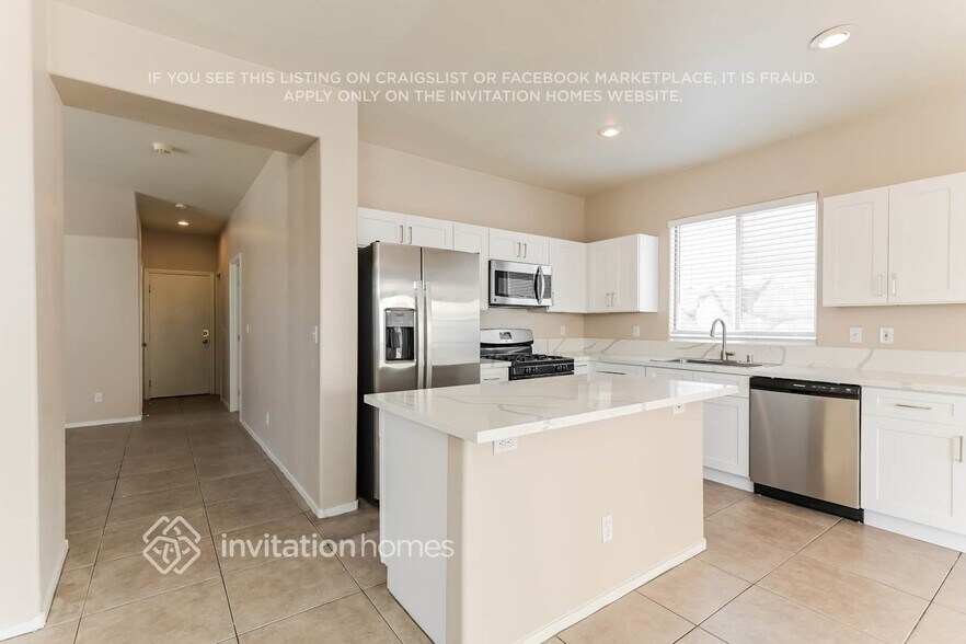 Building Photo - 10536 Cliff Edge Ct