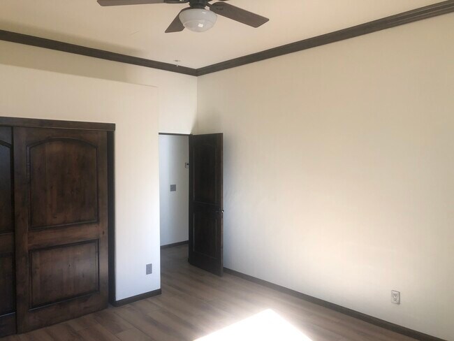 Building Photo - 35030 N 51st St