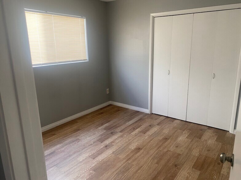 3rd Bedroom - 4529 W 173rd St