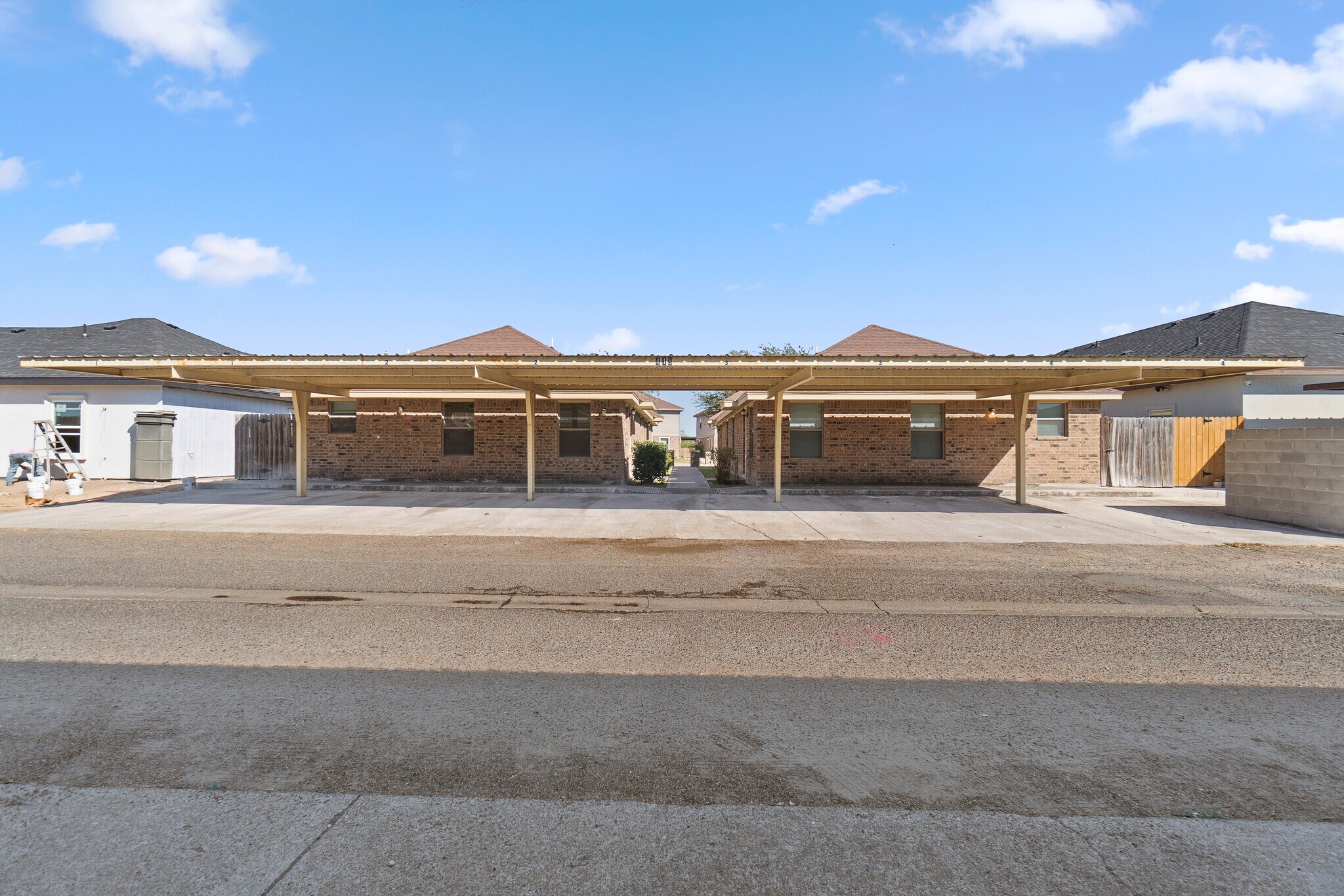 Building Photo - 418 Lotto Ln