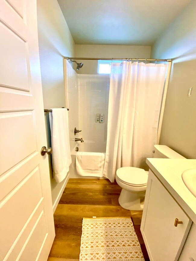 Building Photo - 3 Bedroom 2.5 Bath w/Community Pool AVAILA...