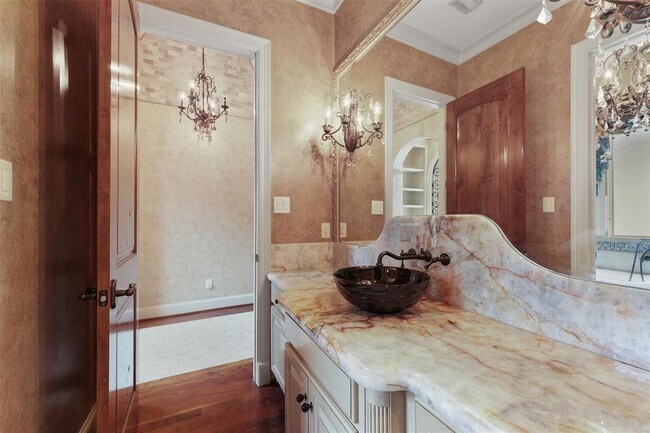 Building Photo - 12375 Tramonto Dr