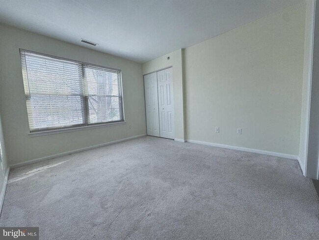 Building Photo - 14 Rain Flower Path