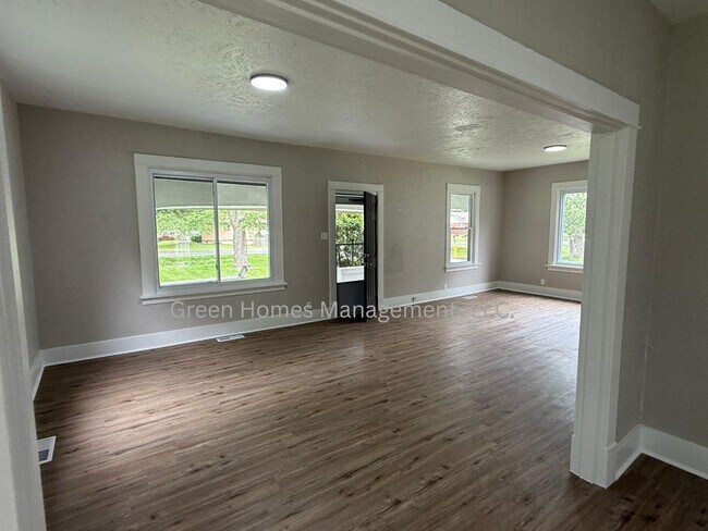 Building Photo - 11722 Larimore Rd