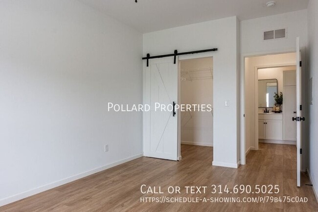 Building Photo - 424 Parkview Dr