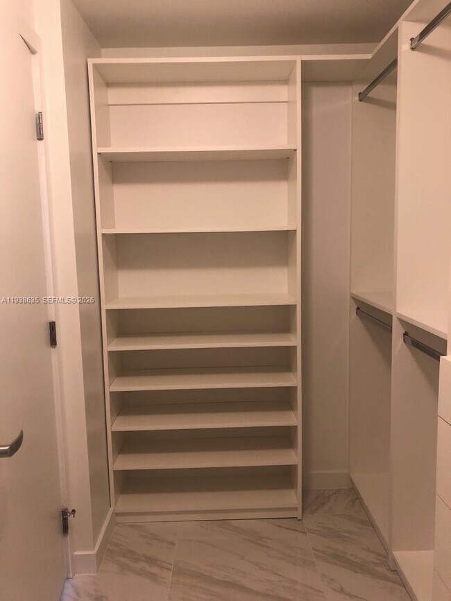 Building Photo - 16385 Biscayne Blvd