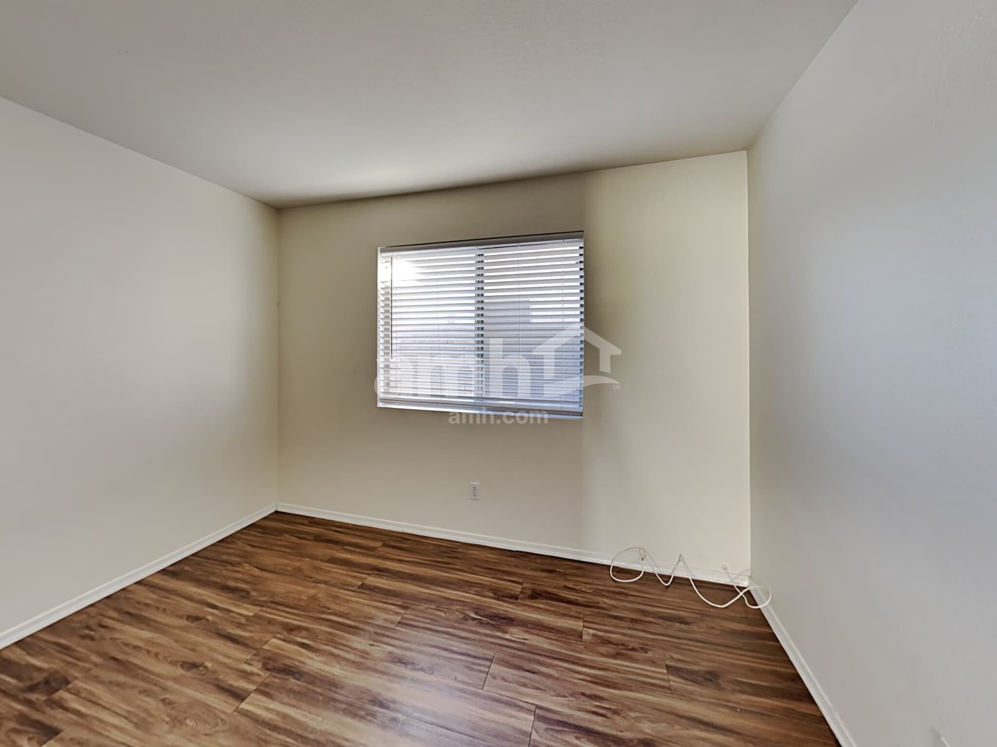 Building Photo - 2037 N 107th Dr