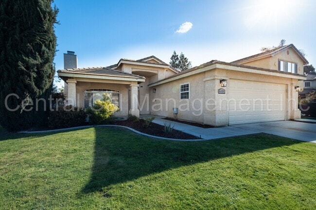 Building Photo - 3 Bedroom/2 Bath Home in the Southwest - $2295 Per Month!
