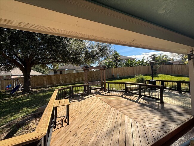 Building Photo - 10903 Stubby Cir