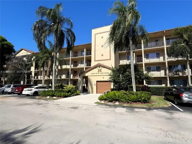 Building Photo - 1301 SW 142nd Ave