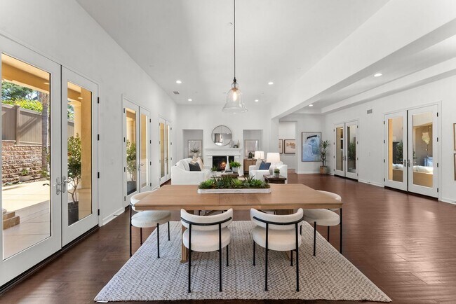 Building Photo - Single-Level 4BD Coastal Home in Prime Encinitas Location