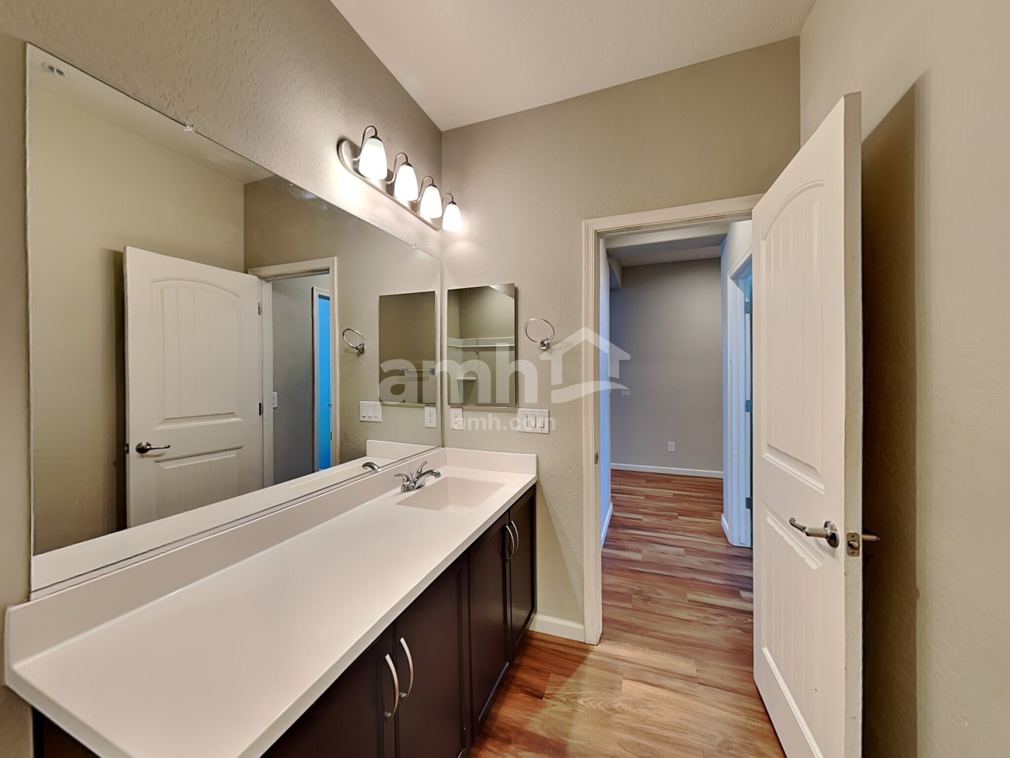 Building Photo - 20727 W Maiden Ln