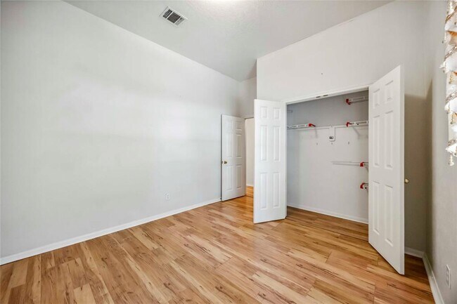 Building Photo - 8830 Sherina Park Dr