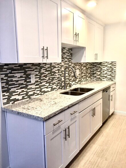 Building Photo - 1130 9th St