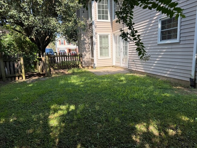 Building Photo - 106 Meridian Ct