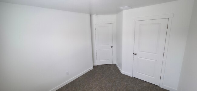 Building Photo - 4335 N 325 E