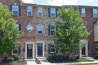 Building Photo - 1726 St Johns Ln