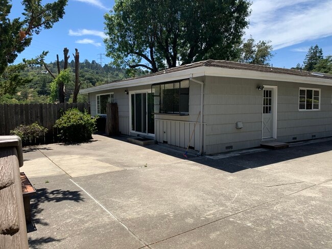 Building Photo - 261 Rheem Blvd