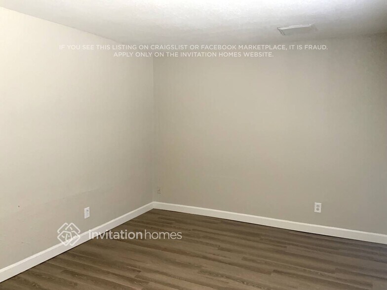 Building Photo - 18432 N 46th Ave