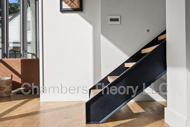 Building Photo - 3820 Argyle Terrace NW
