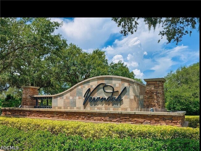 Building Photo - 3050 Meandering Way