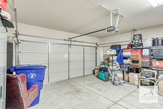 Building Photo - Beautiful Harlan Ranch Home