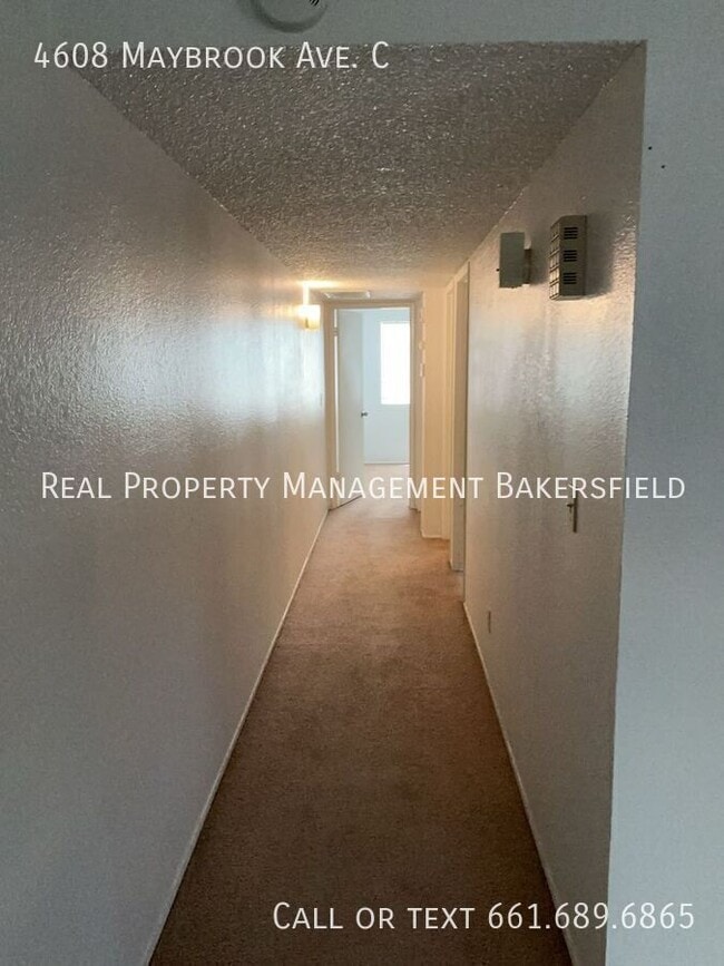 Building Photo - 4608 Maybrook Ave