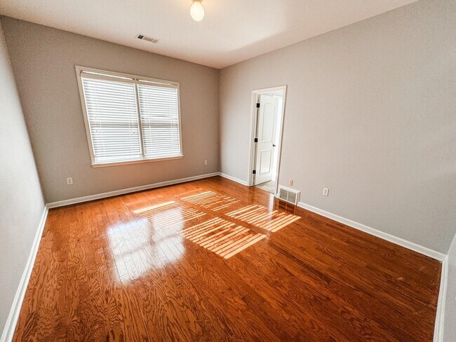 Building Photo - 10438 Cloudy Cape Cove