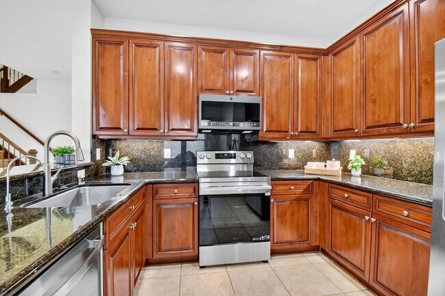 Building Photo - 7662 Spatterdock Dr