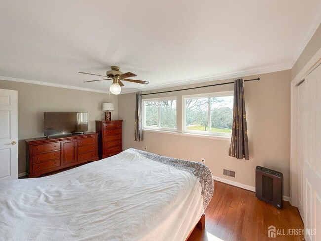 Building Photo - 592 Cabot Hill Rd