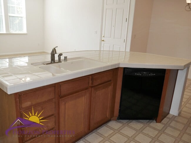 Building Photo - Cozy 1 Bed 1 Bath 786 Sq. Ft. Sundance Condo in Fair Oaks