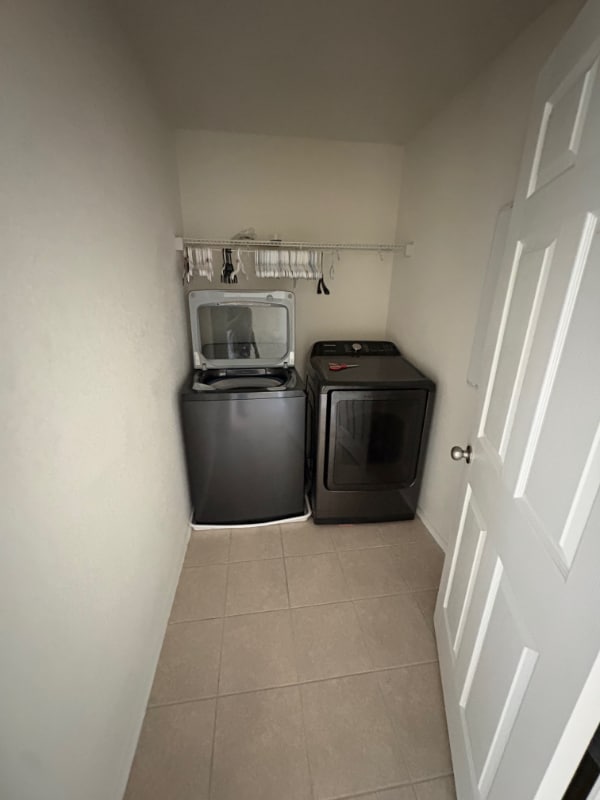 Building Photo - 10347 Dunlap