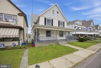 Building Photo - 1124 W Locust St