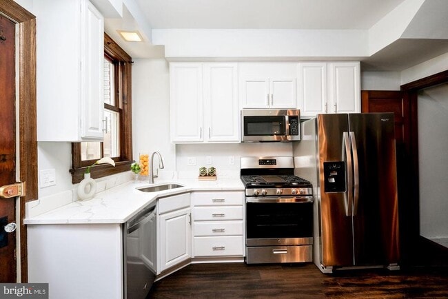 Building Photo - 1505 Harvard St NW