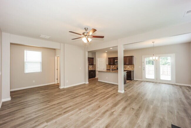 Building Photo - 1093 Lear Dr