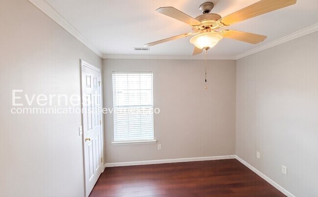 Building Photo - 1726 Hawk Run Ln