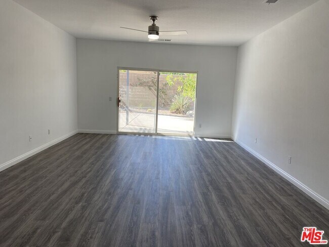 Building Photo - 3743 Mountain Gate