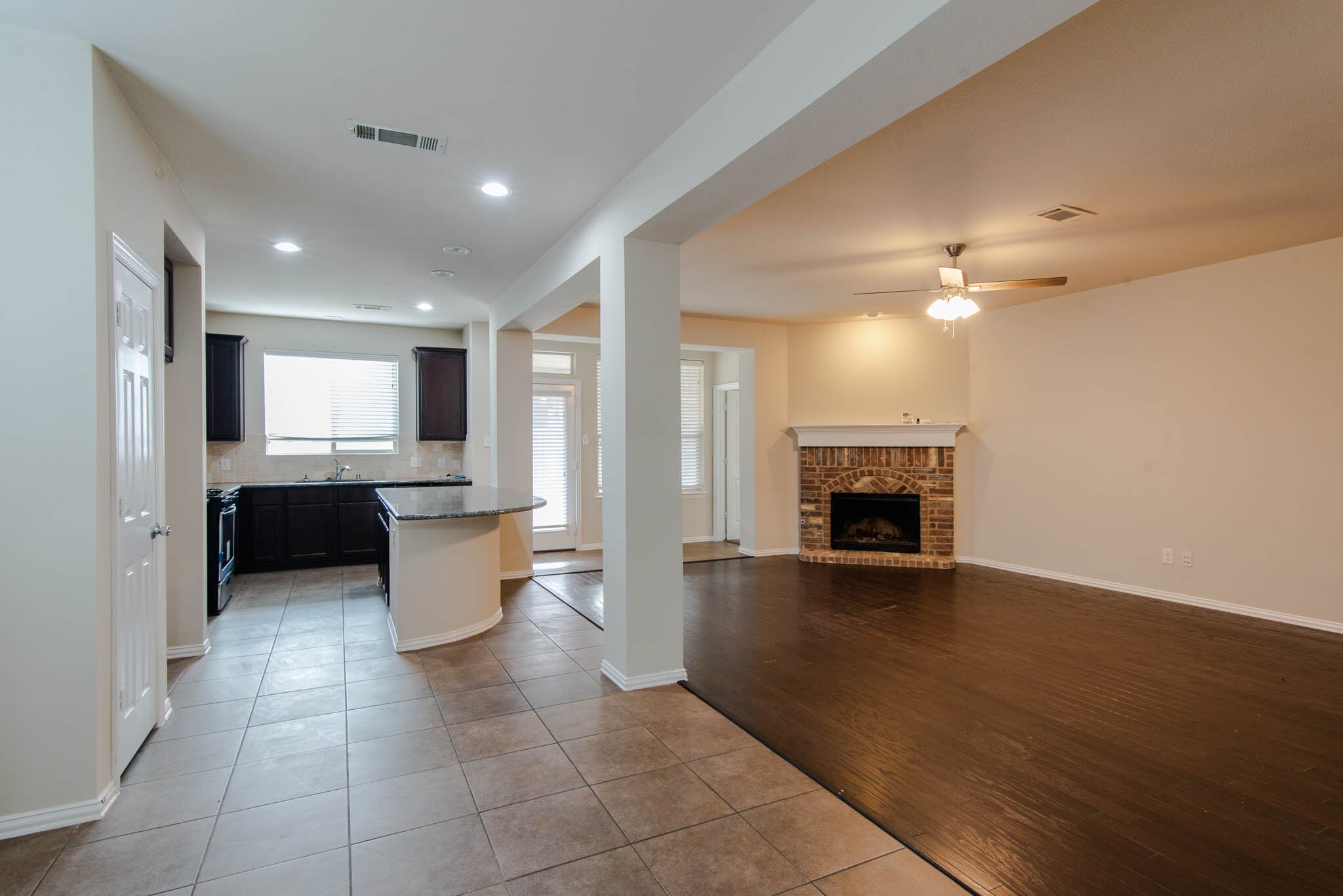 Building Photo - 1512 Cockatiel Dr