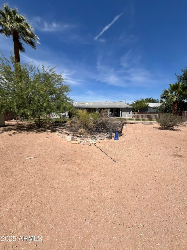 Building Photo - 125 E Papago Dr
