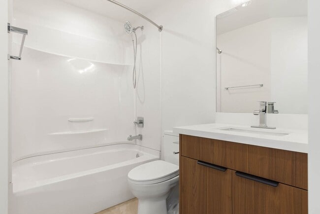 Building Photo - 108 6th St South