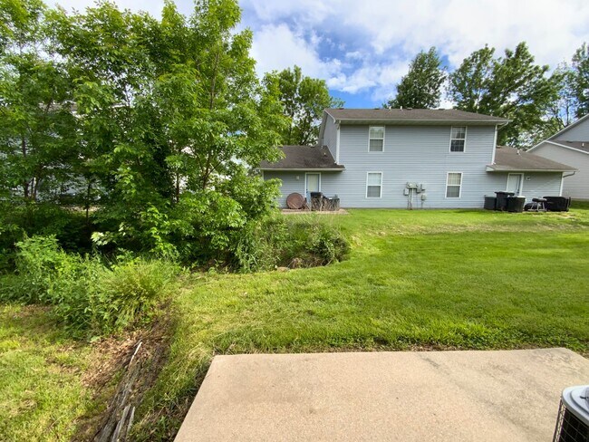 Building Photo - 3566-3568 Prescott Dr