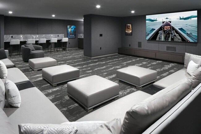 Building Photo - 161 Fairview Ave N