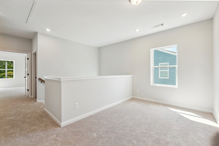 Building Photo - 3679 Annsbury Ct