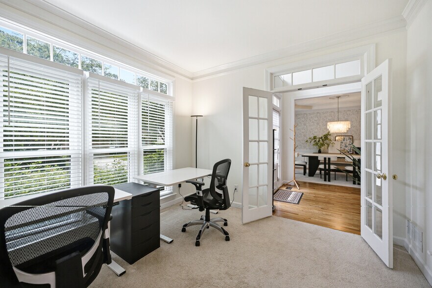 Building Photo - 5008 Highland Oaks Ct SE